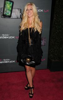Heidi Montag feet photo thumbnail