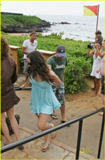 Katharine McPhee feet photo thumbnail