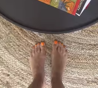 Klaudia Halejcio feet photo thumbnail