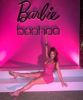 Chanel West Coast feet photo thumbnail