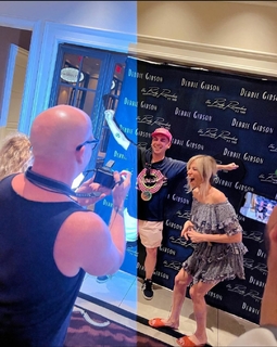 Debbie Gibson feet photo thumbnail