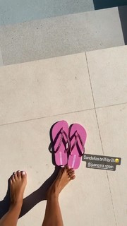 Cristina Pedroche feet photo thumbnail