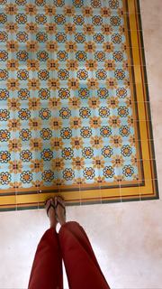 Candice Swanepoel feet photo thumbnail