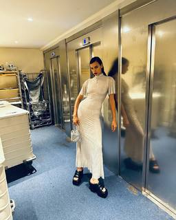 Irina Shayk feet photo thumbnail