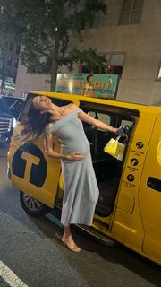 Karlie Kloss feet photo thumbnail