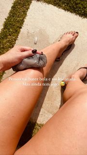 Paolla Oliveira feet photo thumbnail