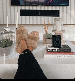 Michelle Keegan feet photo thumbnail