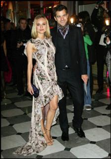 Diane Kruger feet photo thumbnail