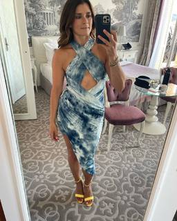 Danica Patrick feet photo thumbnail