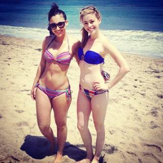 Francia Raisa feet photo thumbnail