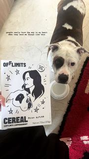 Zoey Deutch feet photo thumbnail