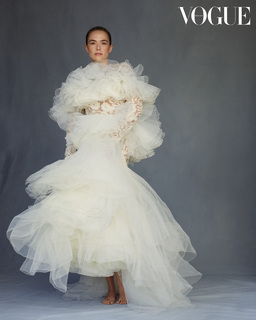 Zoey Deutch feet photo thumbnail