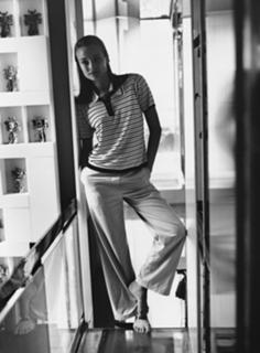 Diane Kruger feet photo thumbnail