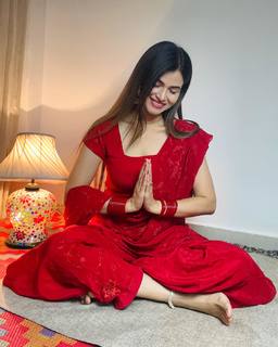 Poonam Yadav feet photo thumbnail