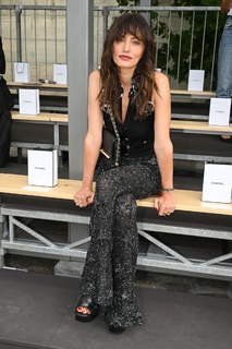 Phoebe Tonkin feet photo thumbnail