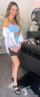 Chelsea Green feet photo thumbnail