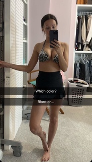Brittney Smith feet photo thumbnail