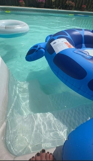 Brittney Smith feet photo thumbnail
