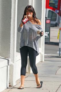 Sofía Vergara feet photo thumbnail
