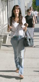 Sofía Vergara feet photo thumbnail