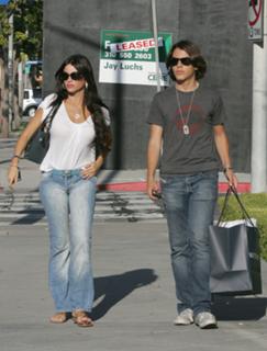 Sofía Vergara feet photo thumbnail