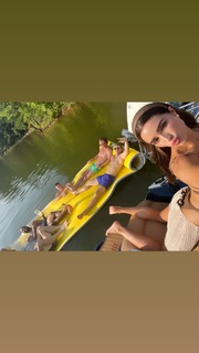 Olivia Culpo feet photo thumbnail