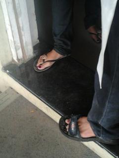 Madhuri Dixit feet photo thumbnail