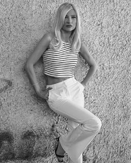 Fei Skorda feet photo thumbnail