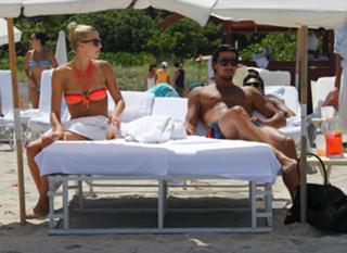 Lena Gercke feet photo thumbnail