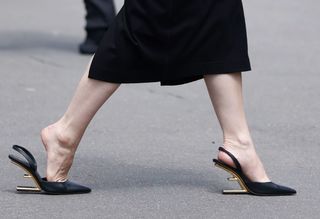 Lily James feet photo thumbnail