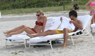 Lena Gercke feet photo thumbnail