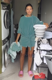 Klaudia Halejcio feet photo thumbnail