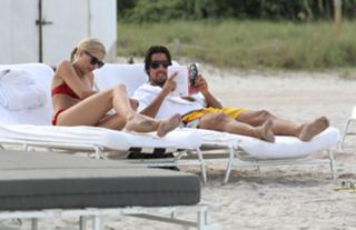 Lena Gercke feet photo thumbnail