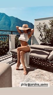 Melita Toniolo feet photo thumbnail