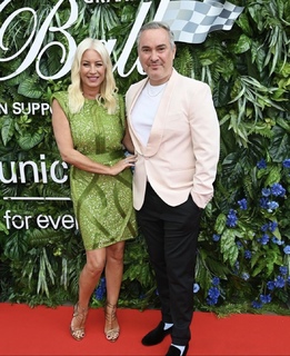 Denise Van Outen feet photo thumbnail