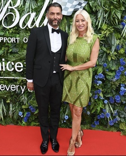 Denise Van Outen feet photo thumbnail