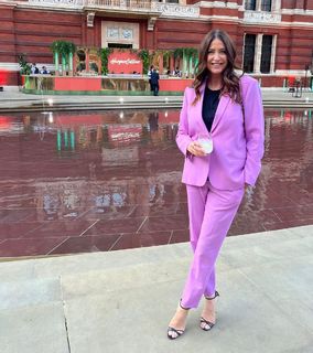 Lisa Snowdon feet photo thumbnail