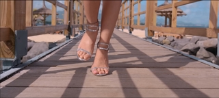 Kriti Sanon feet photo thumbnail