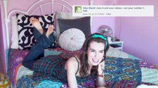 Brittani Taylor feet photo thumbnail