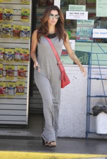 Eva Longoria feet photo thumbnail