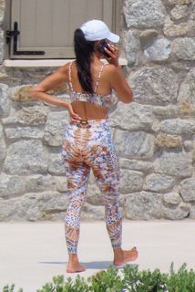Nicole Scherzinger feet photo thumbnail