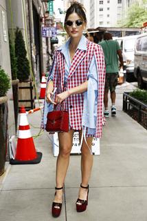 Lucy Hale feet photo thumbnail