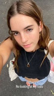 Emily Feld feet photo 3