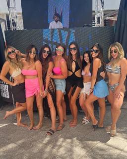 Daniella Monet feet photo thumbnail