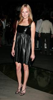 Malin Akerman feet photo thumbnail