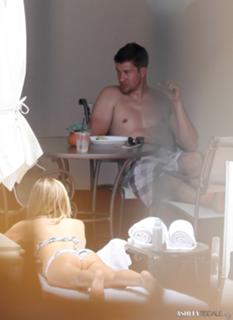 Ashley Tisdale feet photo thumbnail