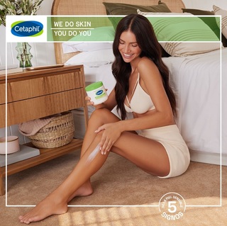 Zaira Nara feet photo thumbnail