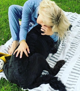 Jennie Garth feet photo thumbnail
