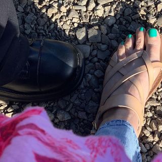 Erika Eleniak feet photo 4