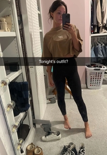 Brittney Smith feet photo thumbnail